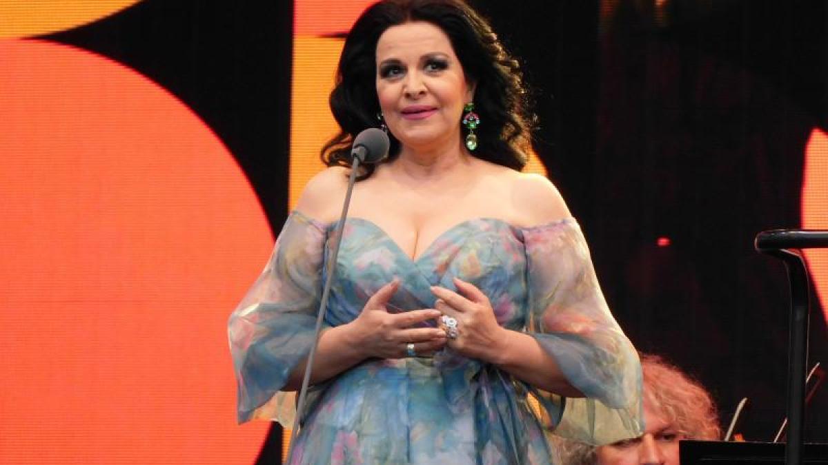 angela_gheorghiu_48861200