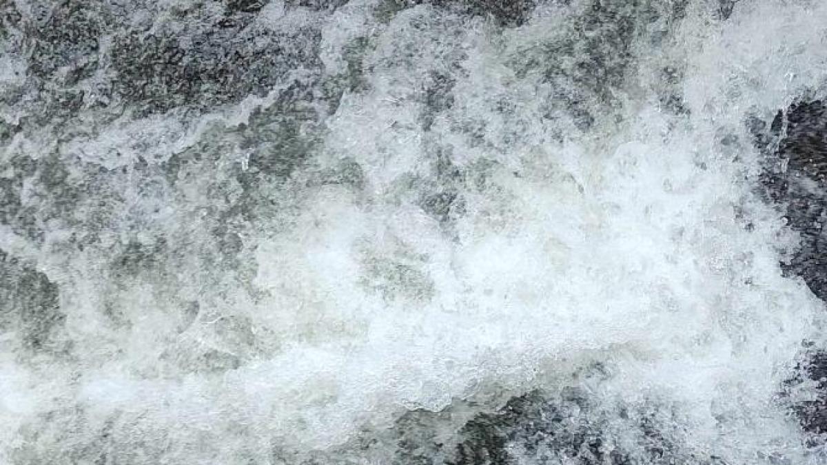 cod-galben-de-inundatii--atentionare-de-fenomene-imediate-pana-la-miezul-noptii_09883200