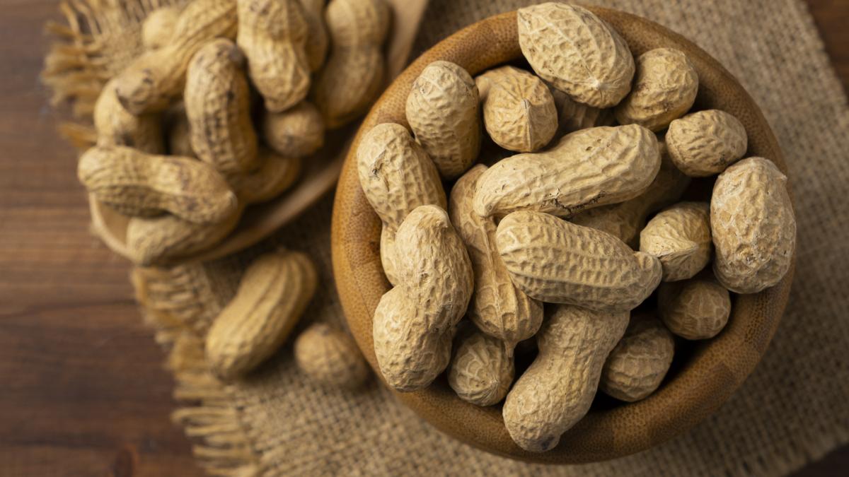 peanuts-arahide_83832600