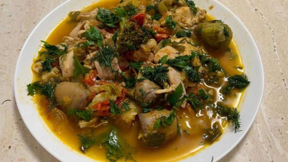 ghiveci-de-legume-cu-carne-de-pui_32281700