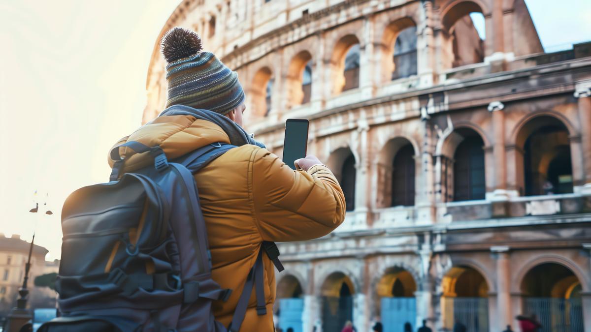 calator-coliseum-rome-italy_60287800