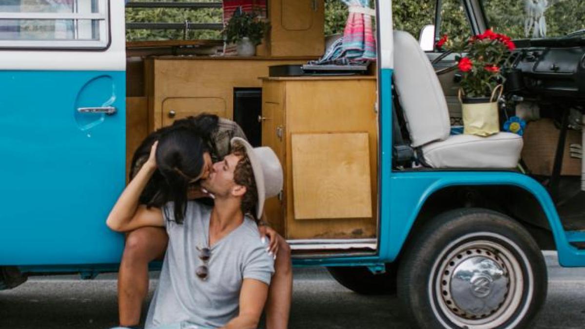 cum-a-ajuns-un-cuplu-sa-faca-3-000-de-euro-pe-luna-in-plus--prc-e2prc-80prc-9eam-realizat-rapid-ca-exista-o-oportunitateprc-e2prc-80prc-9d_72550600