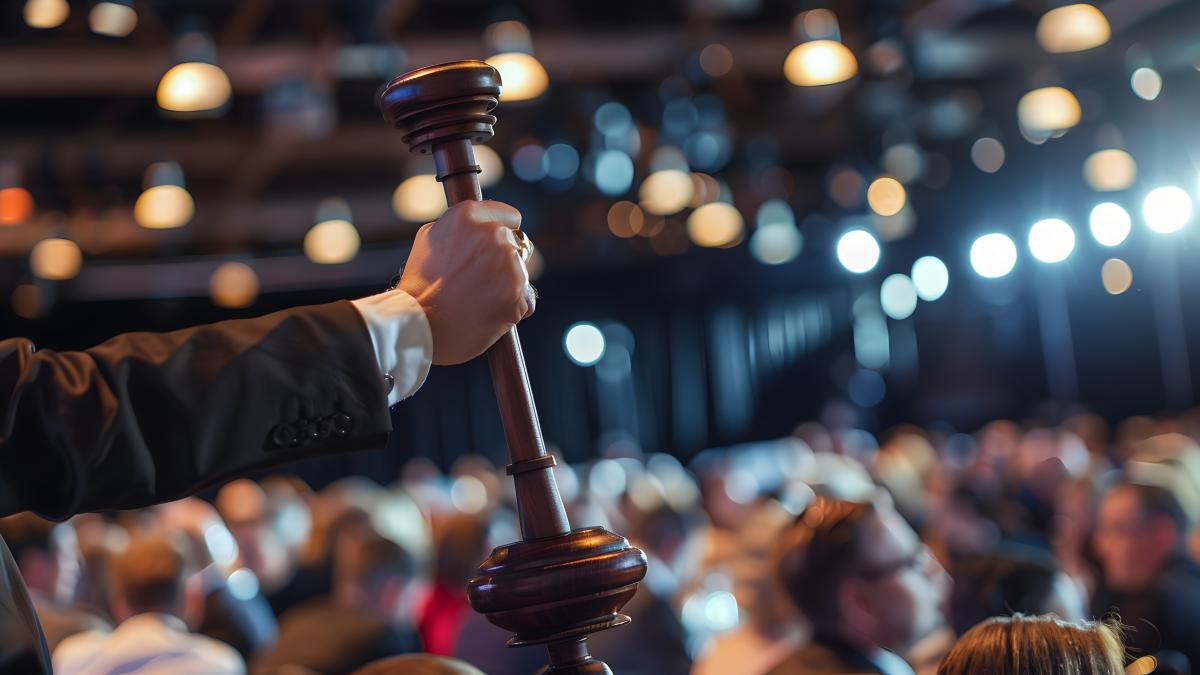 un-colier-cu-diamante--avand-legaturi-cu-maria-antoaneta--scos-la-licitatie_69268200