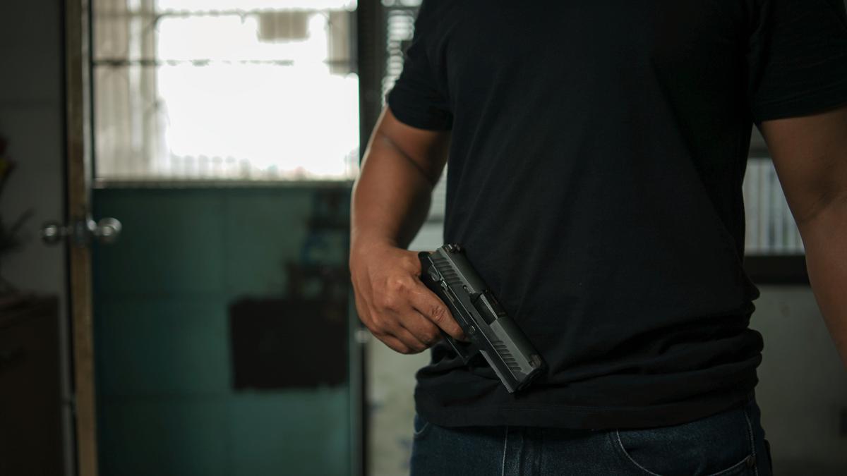 un-barbat-mascat-si-inarmat-a-incercat-sa-jefuiasca-o-banca-din-iasi--politia-a-demarat-o-ancheta_15988700