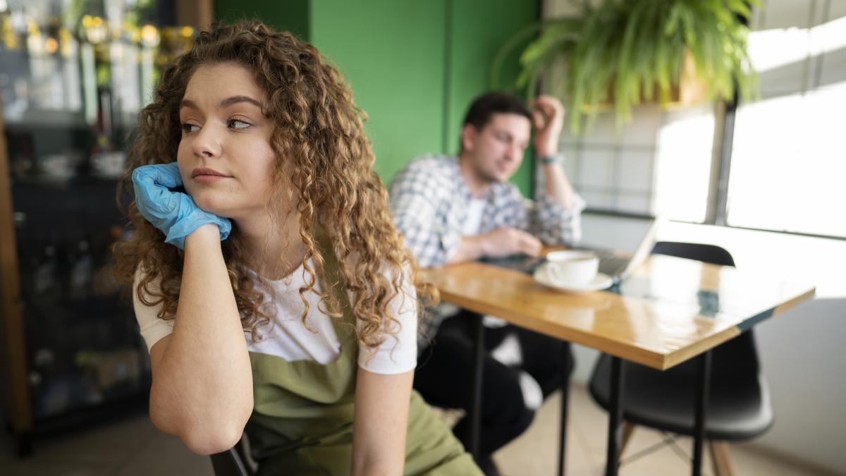 tineri-munca_43331500