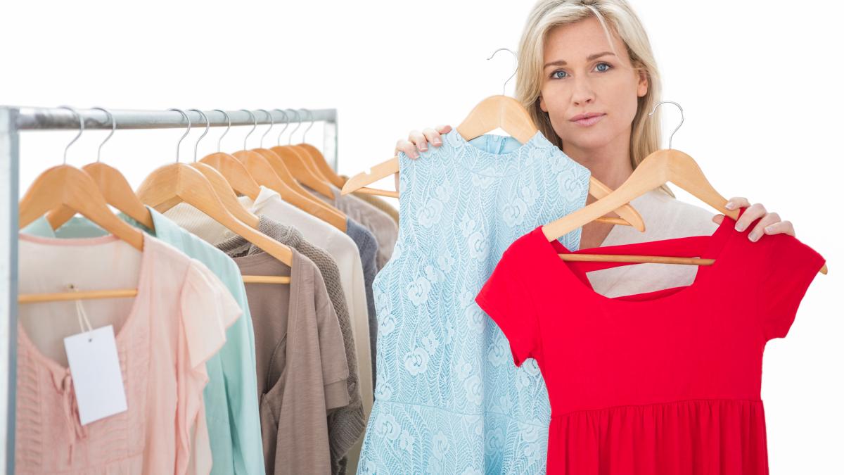 tinutele-tineresti-purtate-de-femeile-adulte--un-indiciu-psihologic-important--radu-leca-la-mall--analiza-in-timp-real_83711100