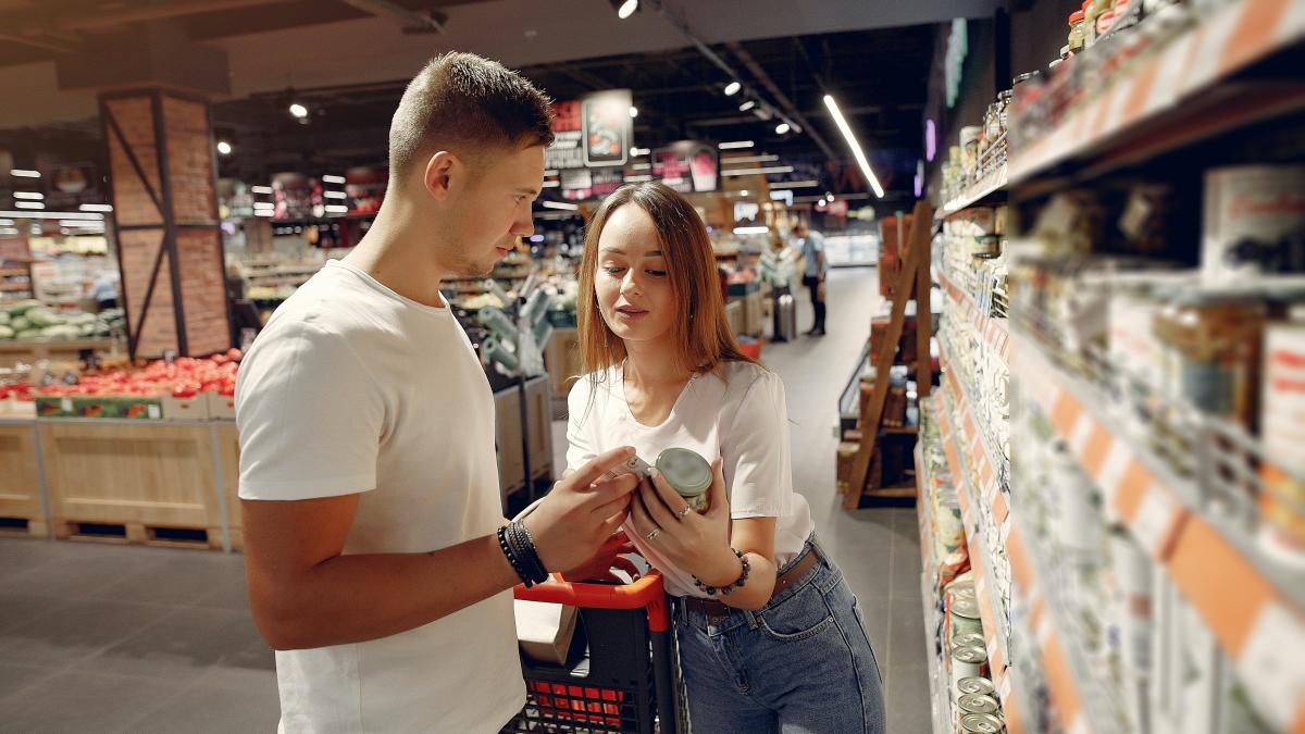 cele-mai-nocive-alimente--produsele-cu-un-termen-de-expirare-foarte-mare--printre-ele--ingrediente-naturale-ar-fi-inlocuite_62869100