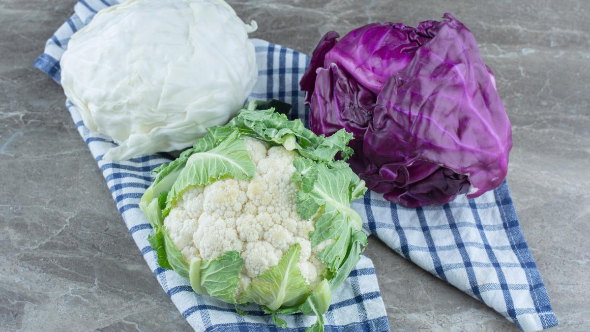 consumul-de-varza-si-afectiunile-tiroidiene--dr--ruxandra-dobrescu--recomandare-importanta-moderatia-este-intotdeauna-cheia_68382800