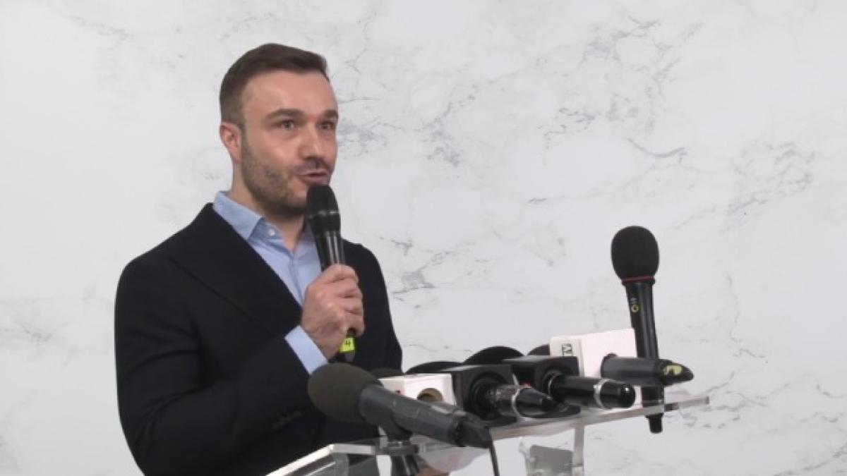 alexandru-costache-removebg-preview_99331200