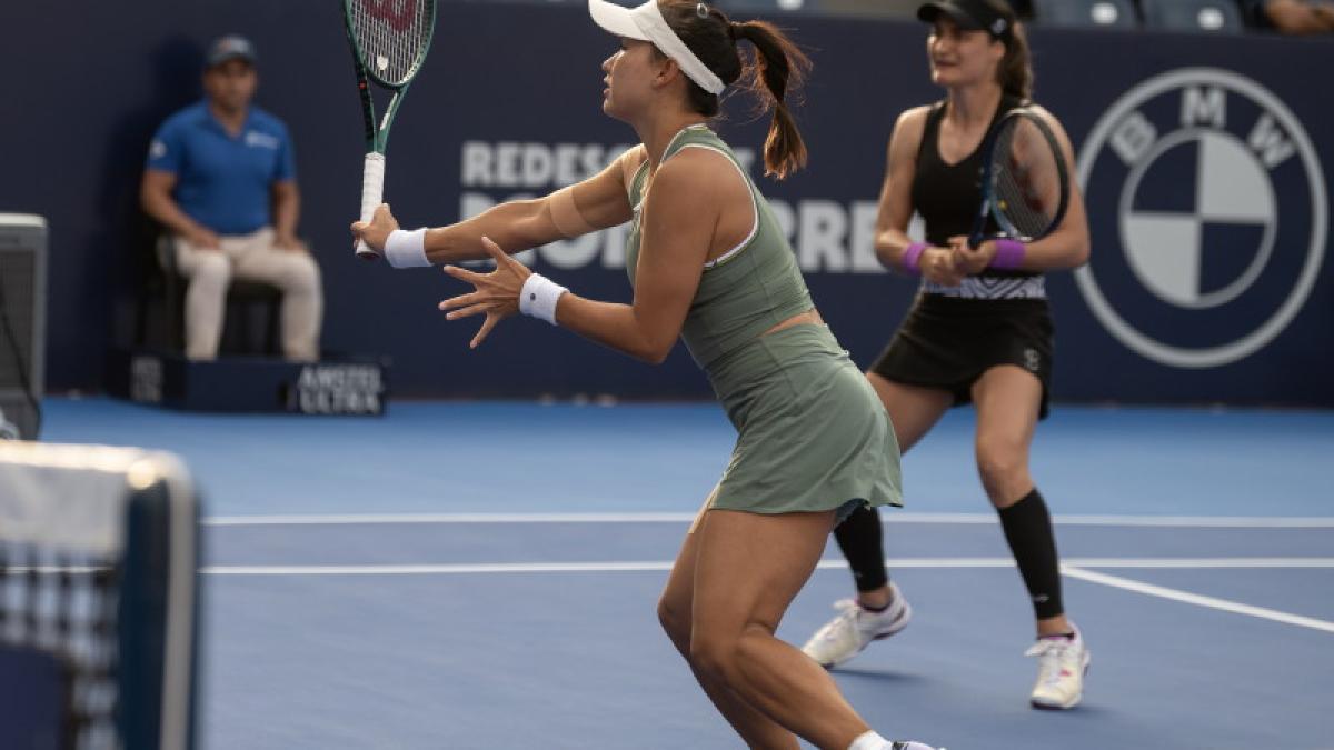 monica-niculescu-si-cristina-bucsa--in-sferturile-wta-500-tokyo_52621200