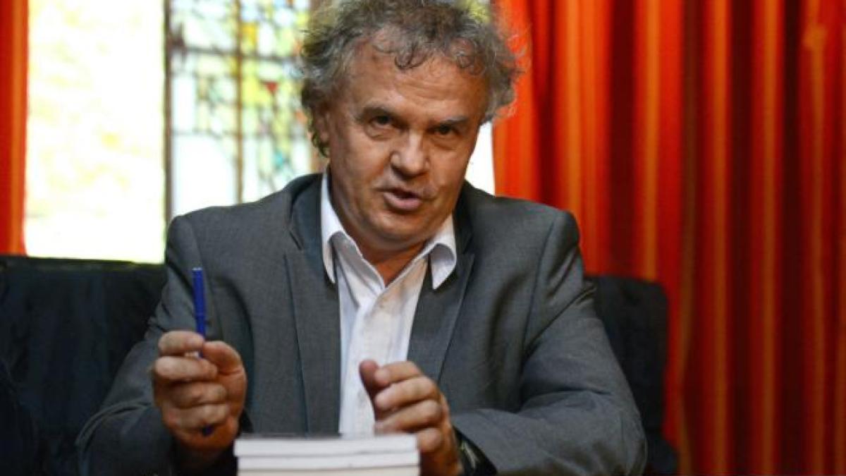 ilie-dobre--cel-mai-cunoscut-comentator-sportiv-de-radio--la-interviurile-dcsport_82749300