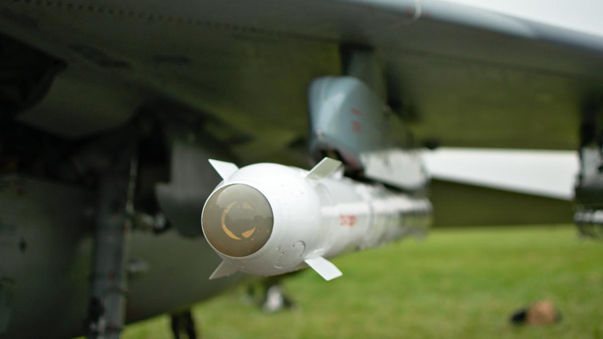 armament-farbrica-ucraina_30495600