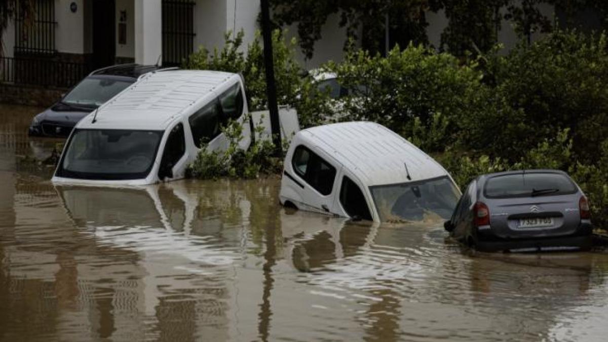 inundatiile-din-valencia--au-fost-descoperite-cadavre--iar-multe-persoane-sunt-disparute_08494800