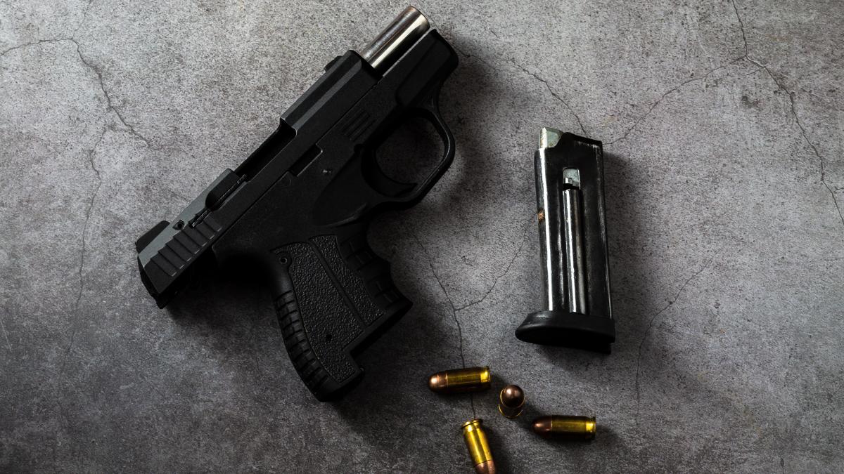 ce trebuie sa stie cei interesati de procurarea unei arme comisar dospina robert ce se intampla daca incalci legea video