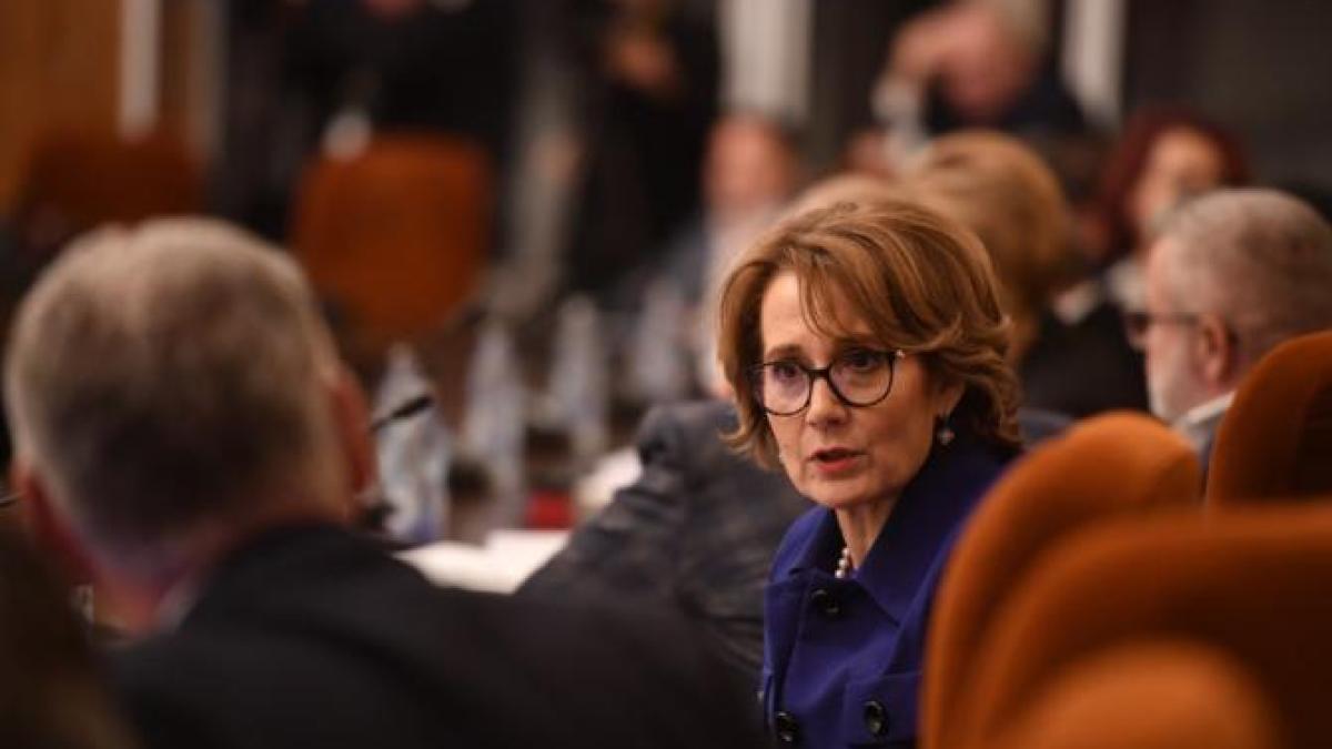 proiectul-de-modificare-a-legii-pensiilor-militare--adoptat-de-senat--pauliuc-mai-e-un-singur-pas_95129000