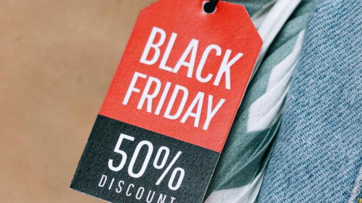 black-friday-reduceri-pexels-ilustrativ_60690800