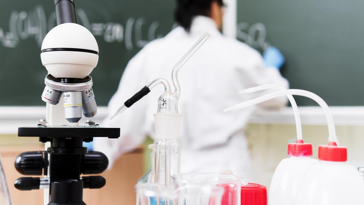 virus-care-poate-ucide-o-superbacterie--descoperit-in-apele-unui-parau-din-australia_30464600