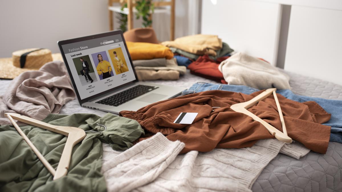 clothes-haine-second-hand_63819800