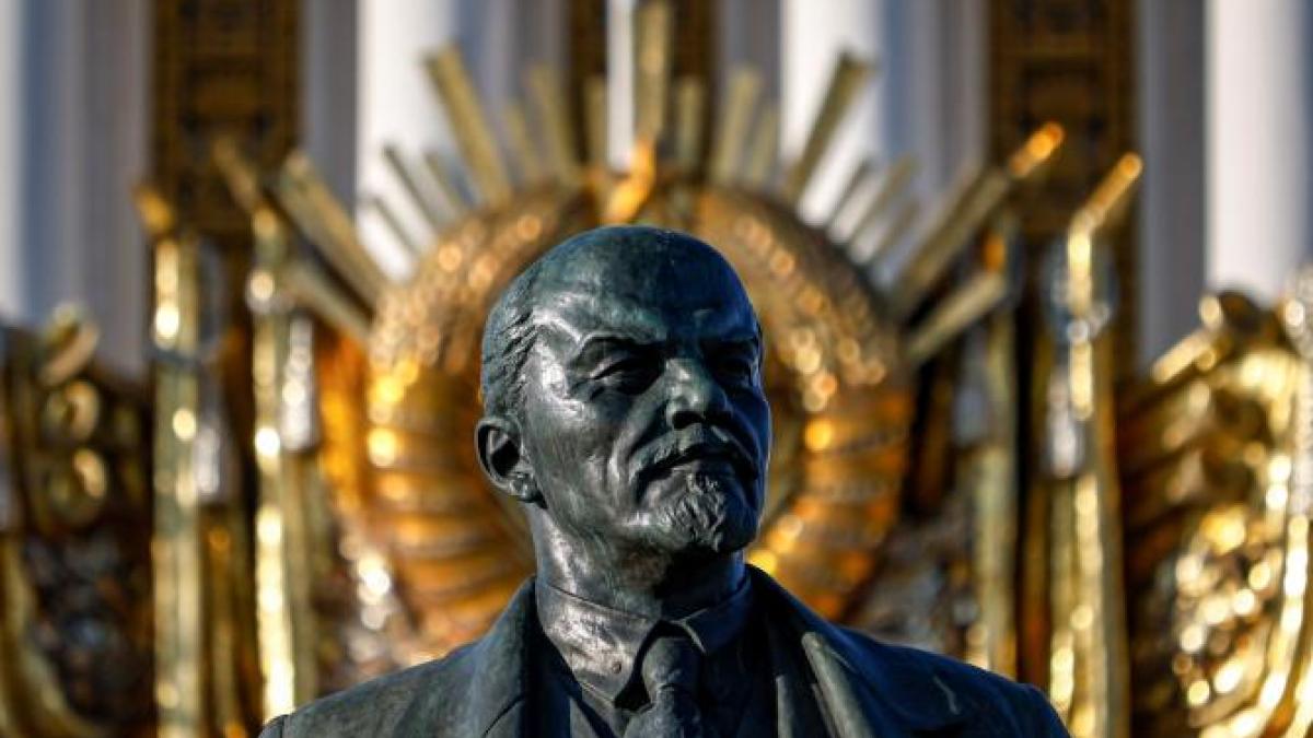 statuie-lenin-moscova_11815400