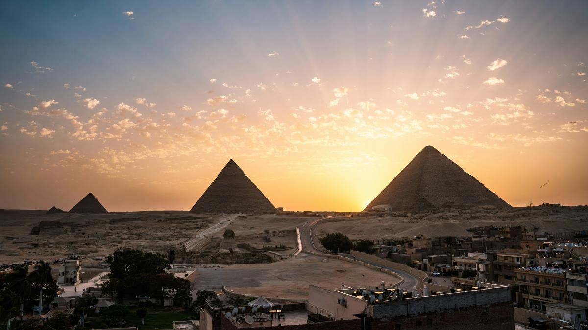 iluzie-optica-marea-piramida-din-giza_40644200