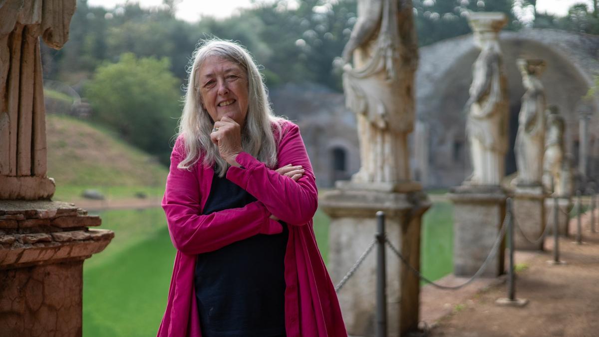 mary-beard-in-hadrians-villa--tivoli_16260700