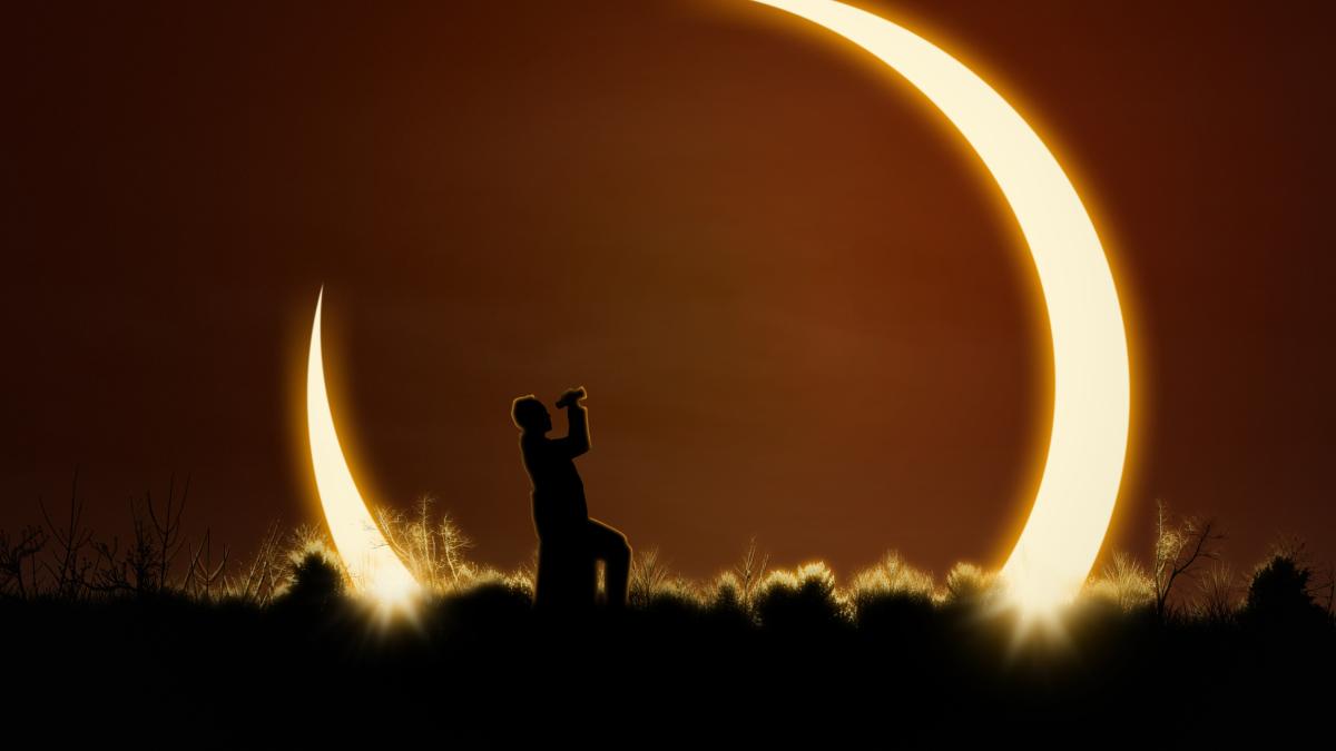 man-using-binoculars-watch-solar-eclipse_04536500