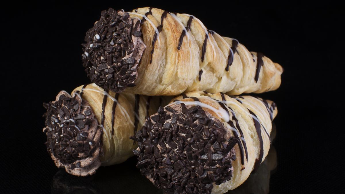 conuri-de-ciocolata--desertul-ideal-pentru-craciun_14629400