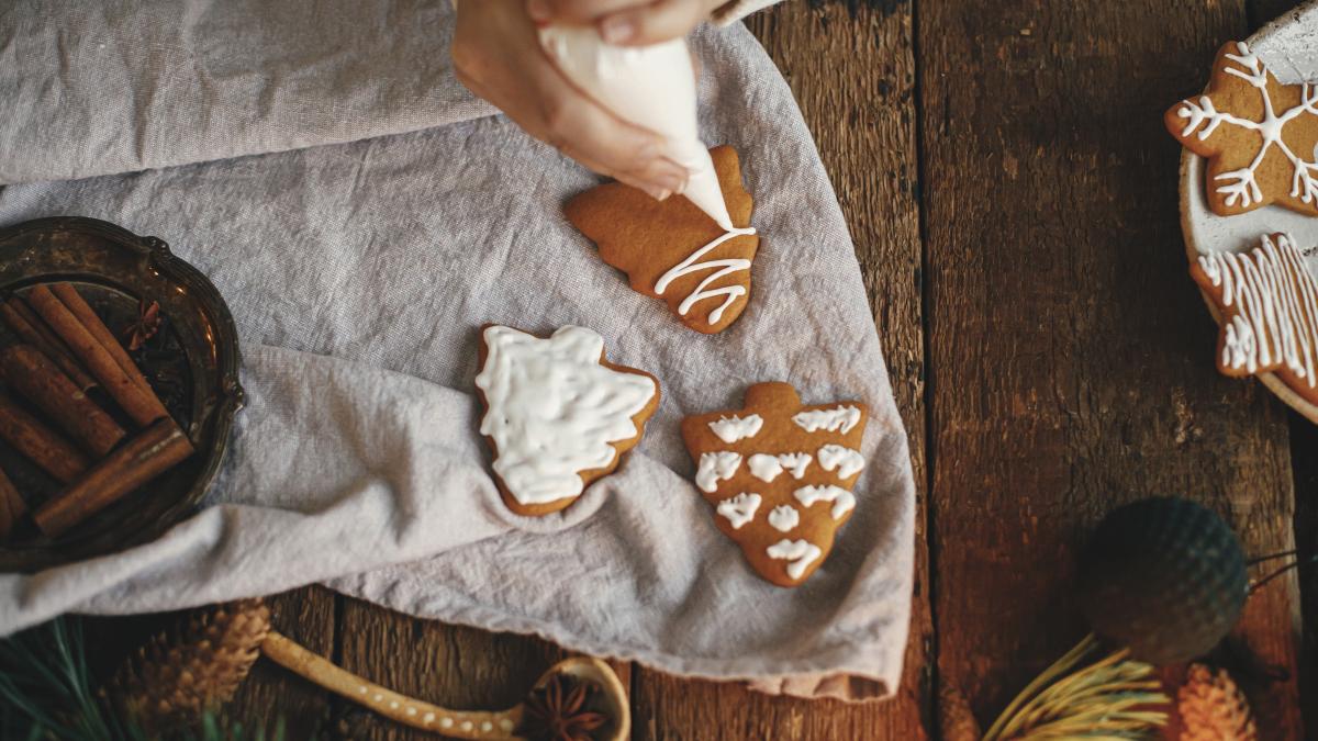 retete-simple-de-turta-dulce-si-fursecuri-pentru-craciun-2_92806700