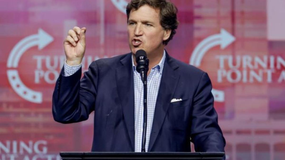 tucker-carlson_12889200