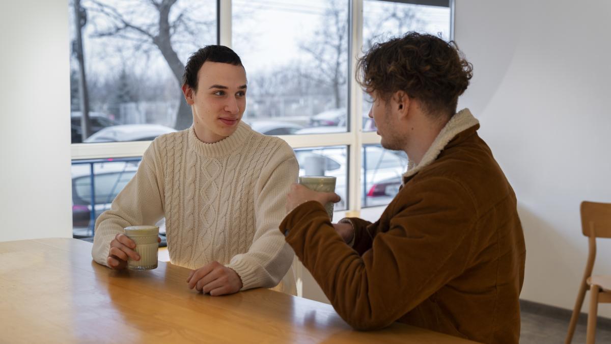 locul-din-care-poti-prc-e2prc-80prc-9dimprumutaprc-e2prc-80prc-9d-oameni--nu-carti_43832000