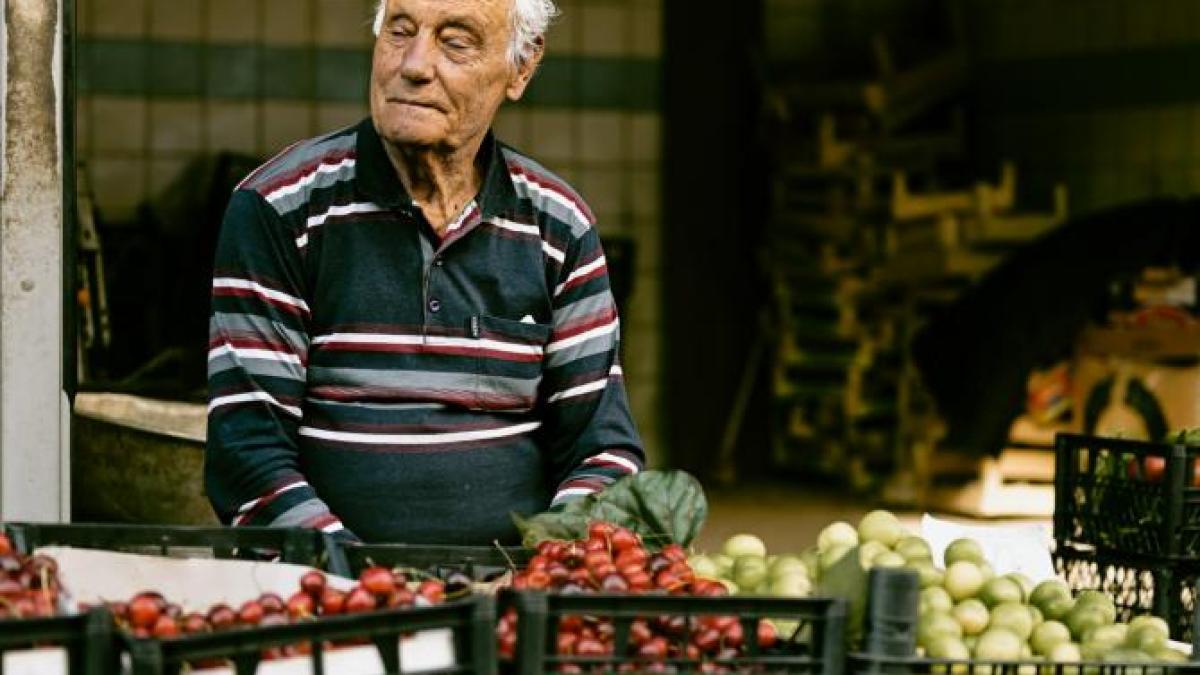 ziua-internationala-a-varstnicilor-ilustrativ-batran-pexels_53121700