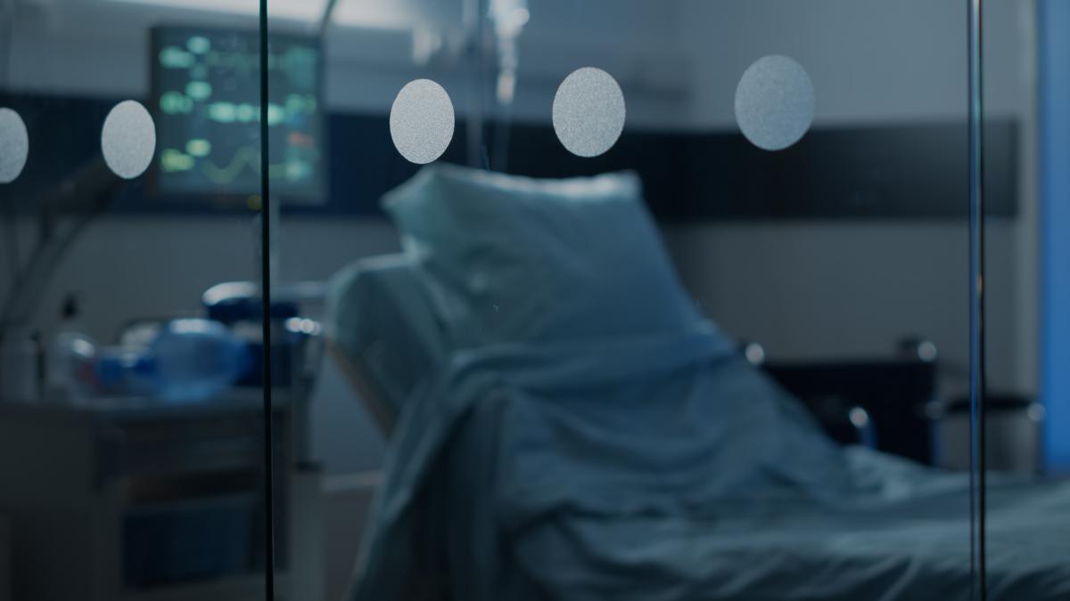 emergency-hospital-pat-spital_01655900