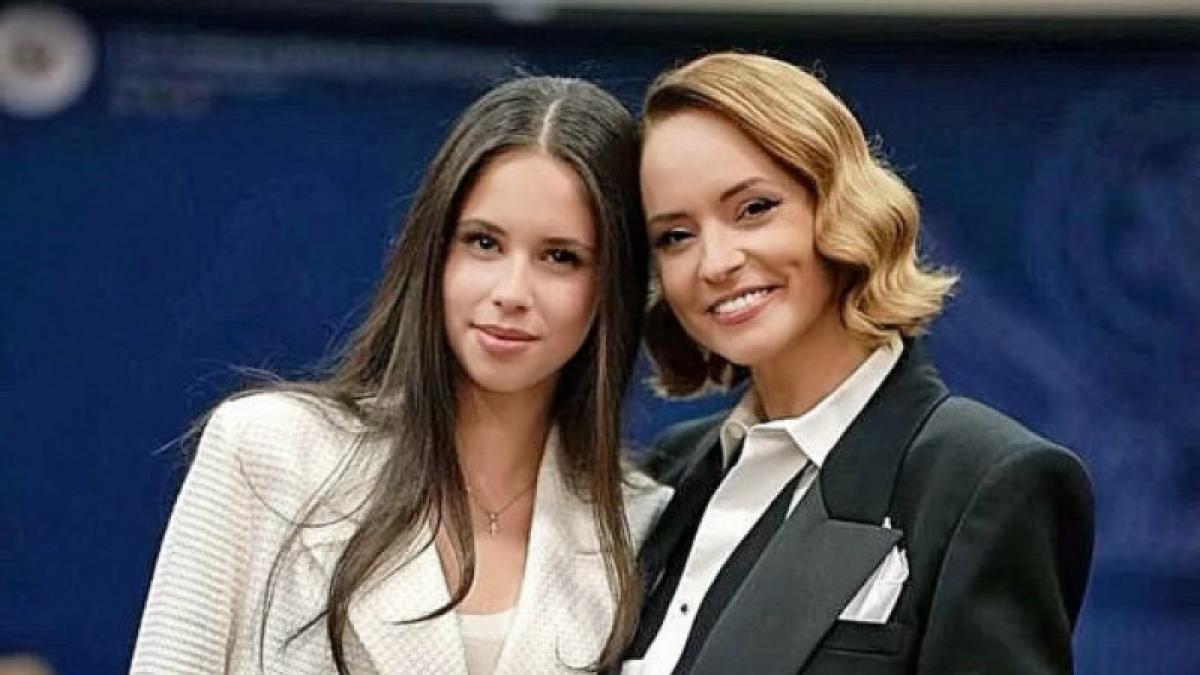 andreea-violea_94482100