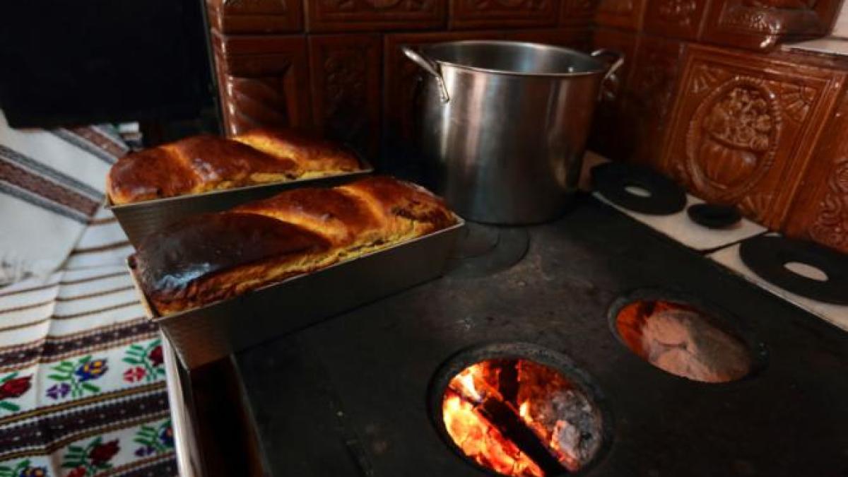 soba-pe-lemne-cu-cozonaci_83714700