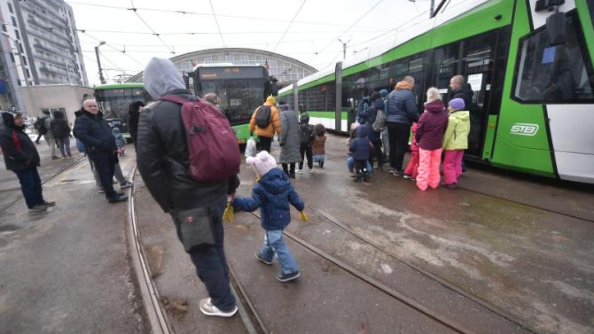 program-de-sambata-si-duminica-pentru-transportul-in-comun-in-perioada-sarbatorilor-de-iarna--cum-se-va-circula-cu-metroul_26503300