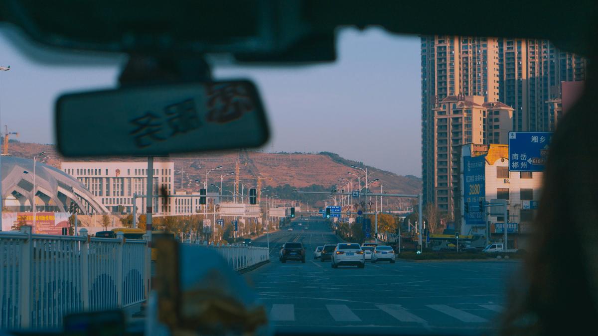 china-masina-sofer_29865000