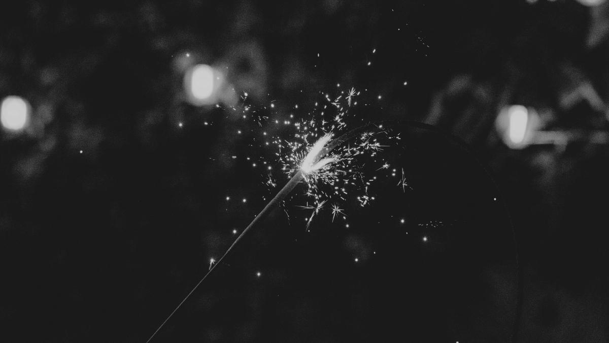 mesaje-de-revelion-2025-sms-uri-pexels-amar-29978495_92419900