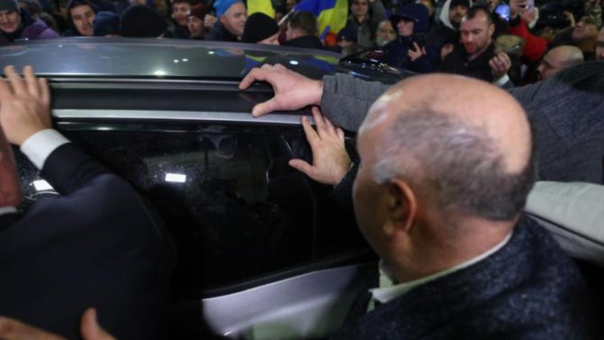 calin-georgescu_55388000