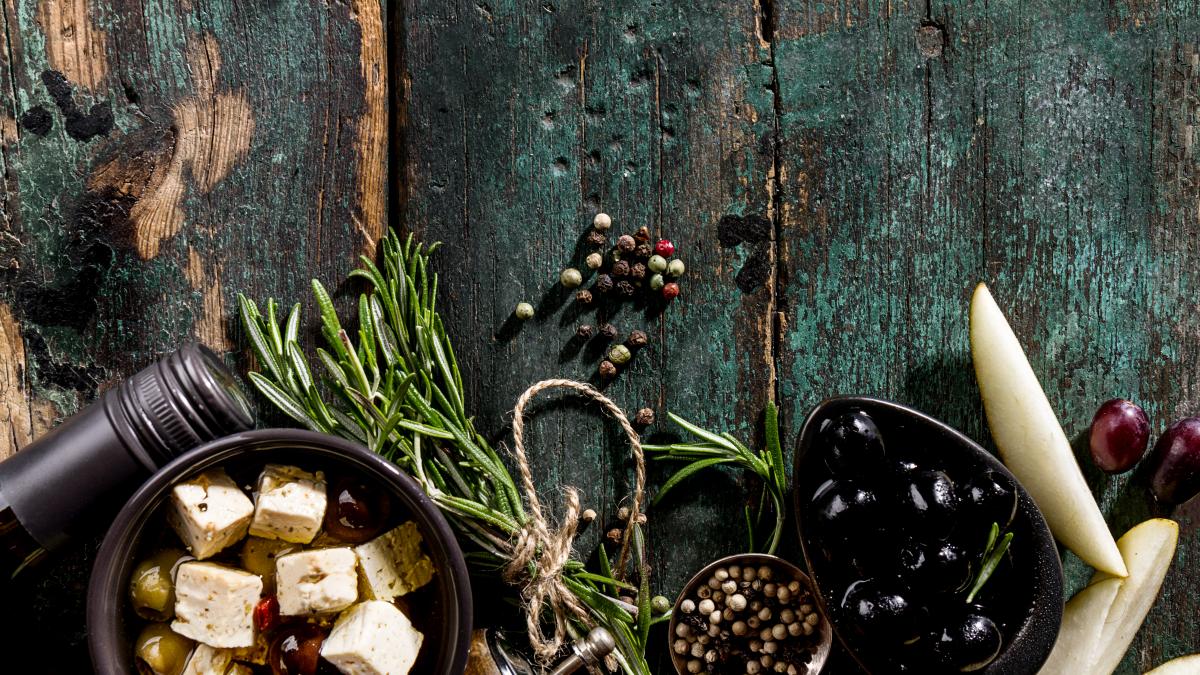 italian-greek-mediterranean-food-mancare_11277400