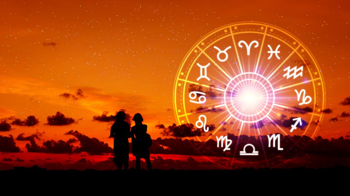 concept-astrology-horoscope-person-inside-zodiac-sign-wheel-astrological-zodiac-signs-inside-horoscope-circle-astrology-knowledge-stars-sky-power-universe-concept_63761000