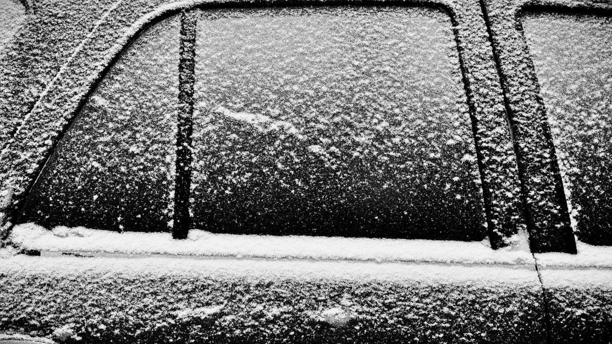 dezghetare-geam-masina_55324100