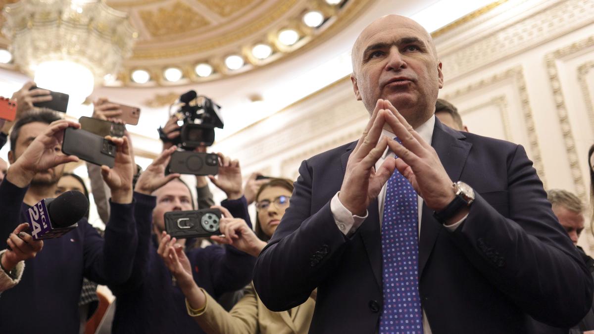 senat_bolojan_masuri_angajati_093_inquam_photos_octav_ganea_46837200