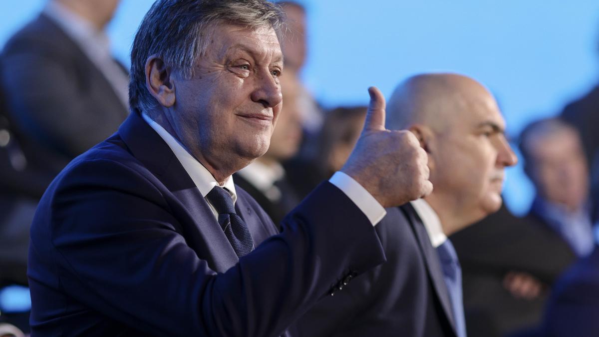 instant_cnp_pnl_antonescu_007inquam_photos_octav_ganea_09185300