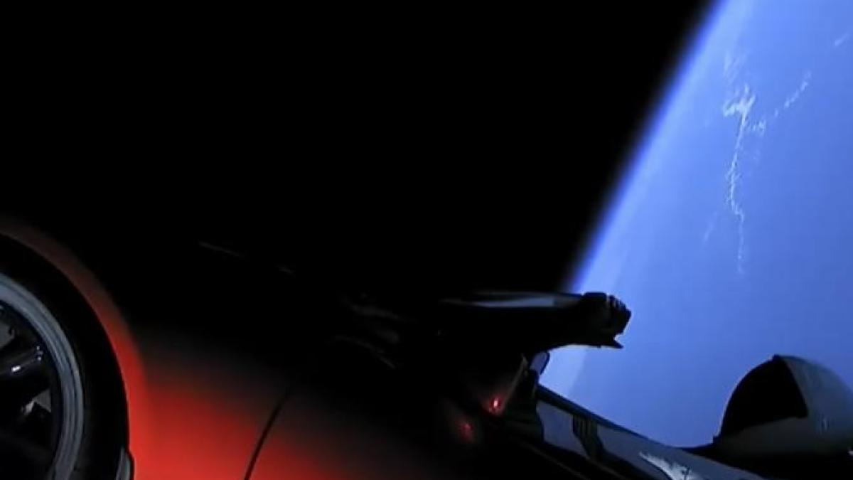 tesla-roadster_80703600