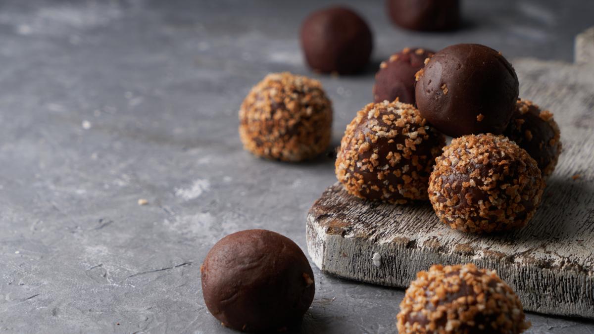 chocolate-sweets-truffles-trufe_84584500