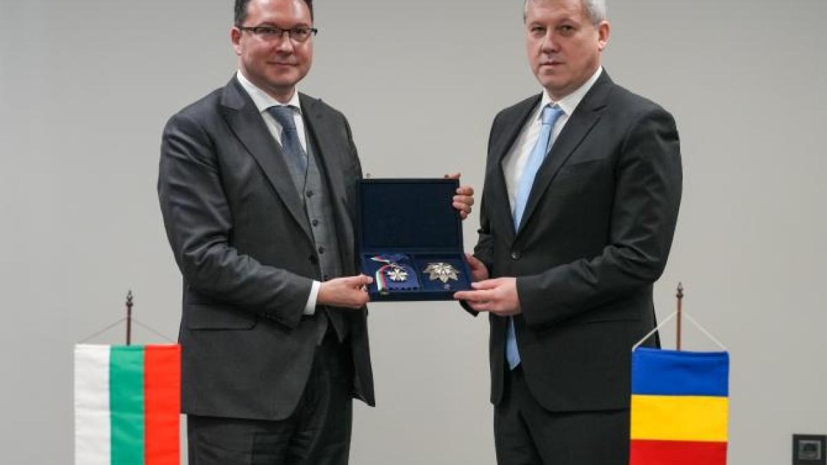 catalin-predoiu-si-daniel-mitov--sursa---guvernul-romaniei-1_98900400