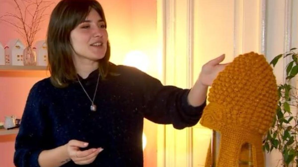 coiful-de-la-cotofenesti--varianta-crosetata--viral-pe-retelele-sociale_51963300