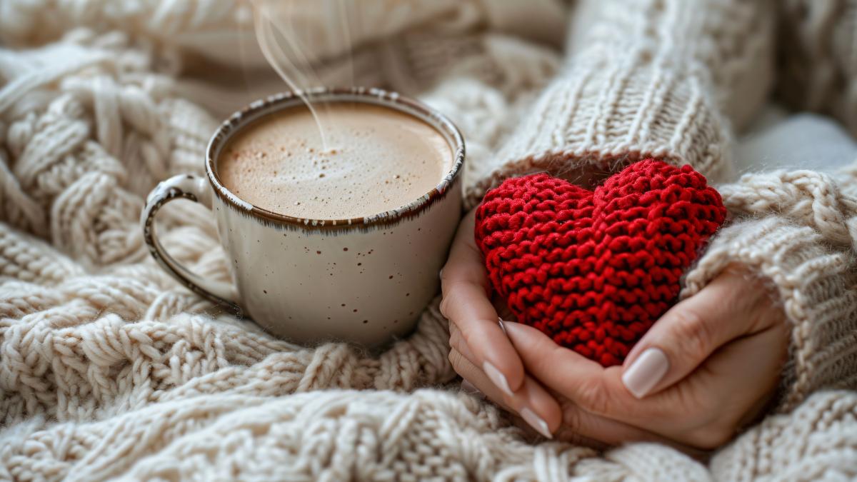 view-hands-with-heart-shape-represent-affection_27743500