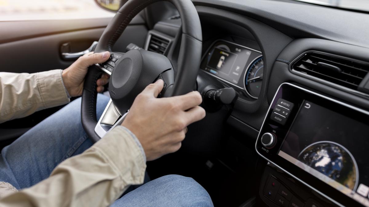 ue-ia-masuri-pentru-soferii-incepatori-si-nu-numai--cu-directiva-pe-masa--la-dc-conducem_70491700