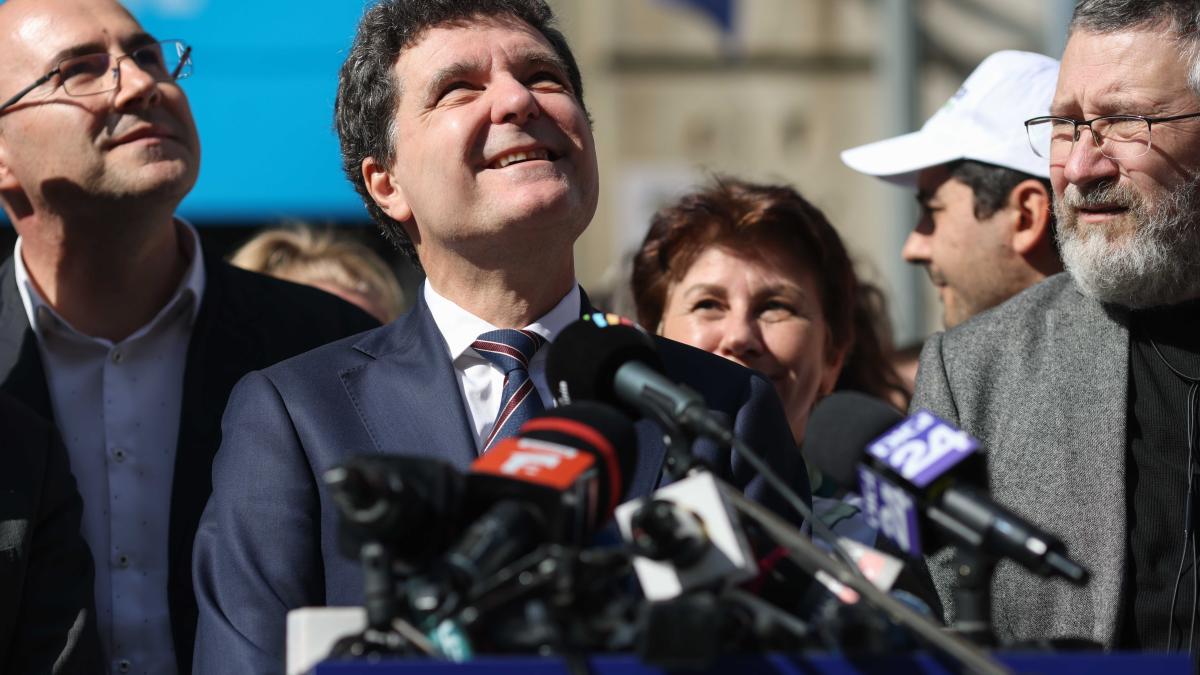 nicusor-dan1_76457500